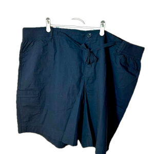 Penningtons Navy Shorts Size 28